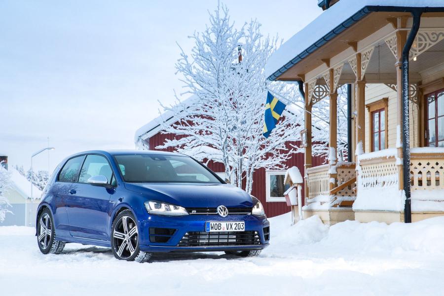  Volkswagen Golf R 5-Door 2013 года  (фото 32 из 100)